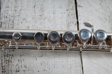 Load image into Gallery viewer, Gemeinhardt 2SP Silver Plated Student Flute Made in the USA with Hardshell Case