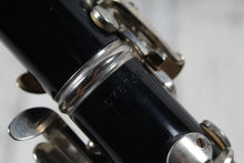 Load image into Gallery viewer, Yamaha YCL20 Clarinet Bb Student Clarinet with Hardshell Case