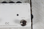 One Control Minimal Series White Loop Pedal Looper and A/B Switch Electric Guitar Effects Pedal