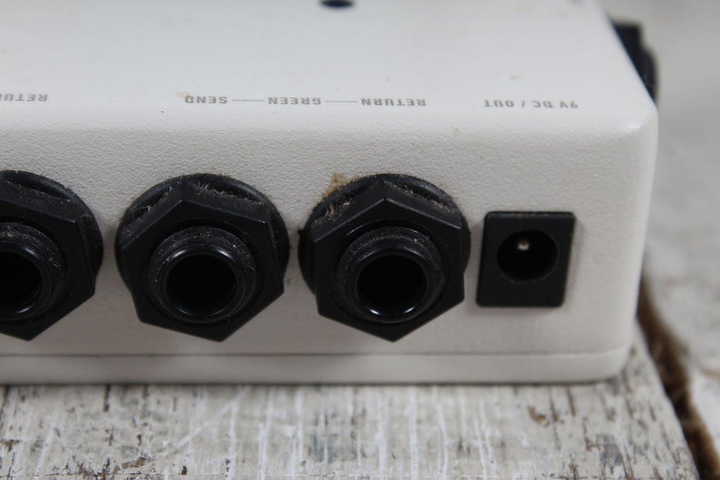 One Control Minimal Series White Loop Pedal Looper and A/B Switch Electric Guitar Effects Pedal