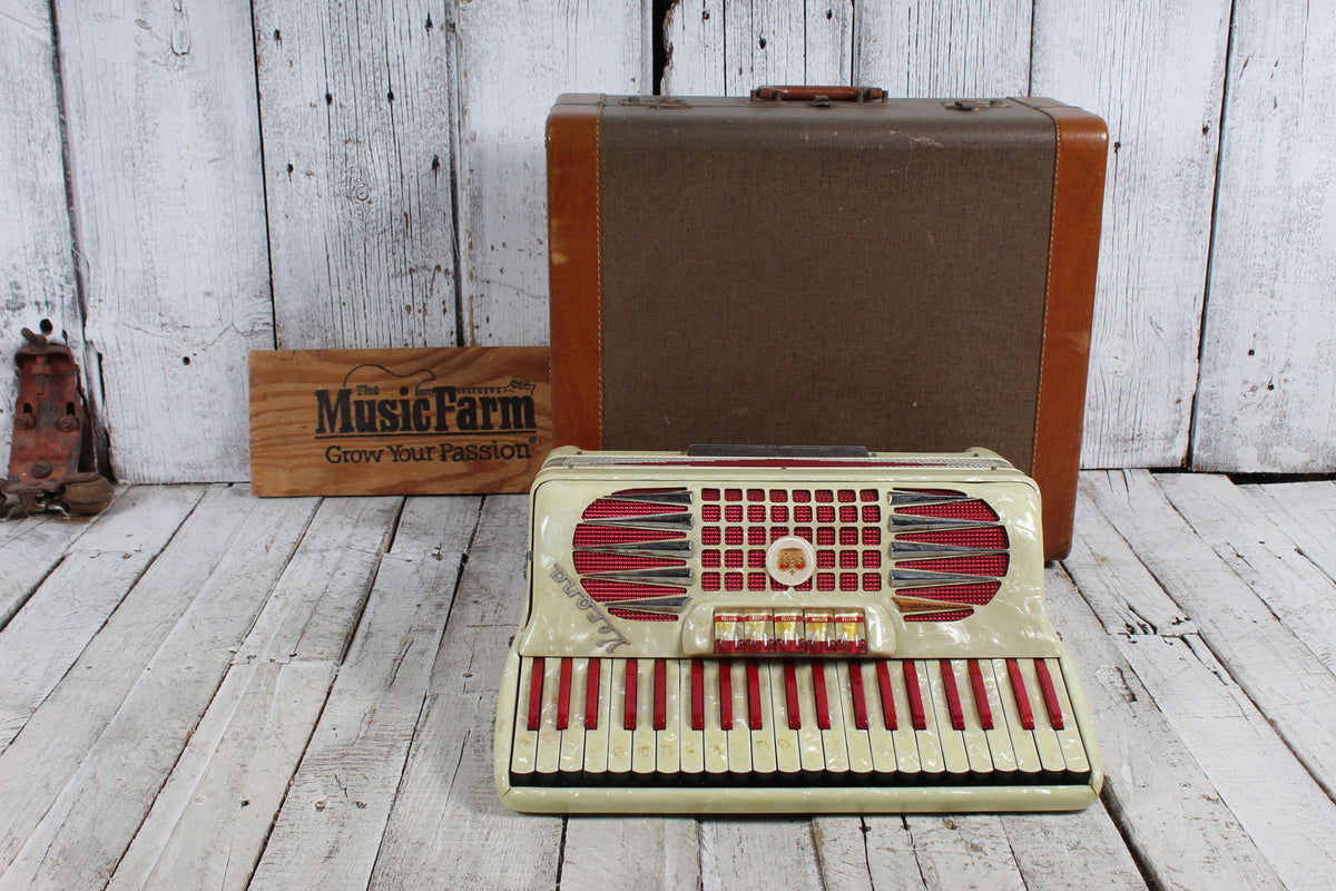 Verona Vintage Candy Stripe Piano Accordion LM 41 120 with Hardshell Case