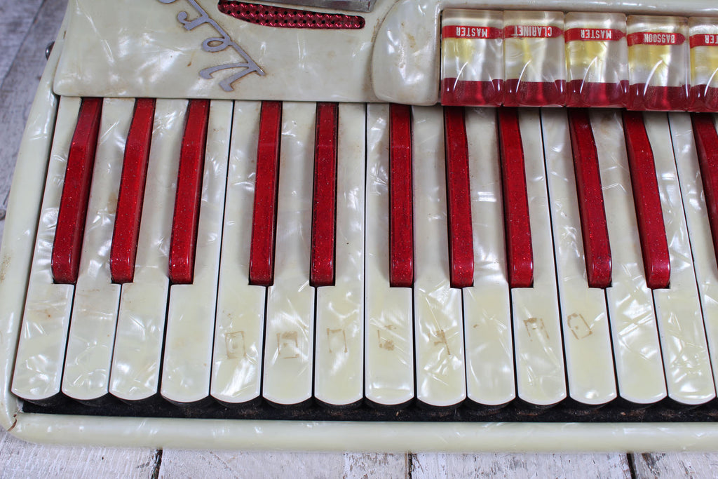 Verona Vintage Candy Stripe Piano Accordion LM 41 120 with Hardshell Case