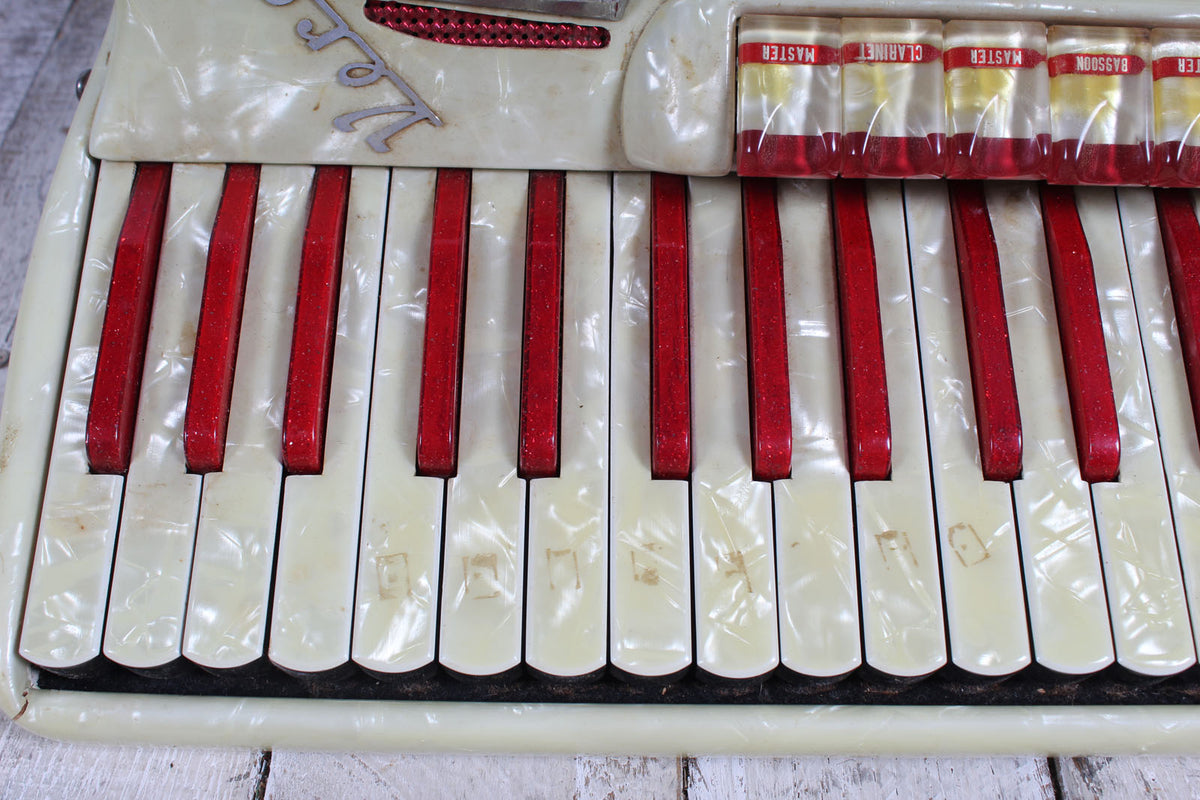 Verona Vintage Candy Stripe Piano Accordion LM 41 120 with Hardshell Case