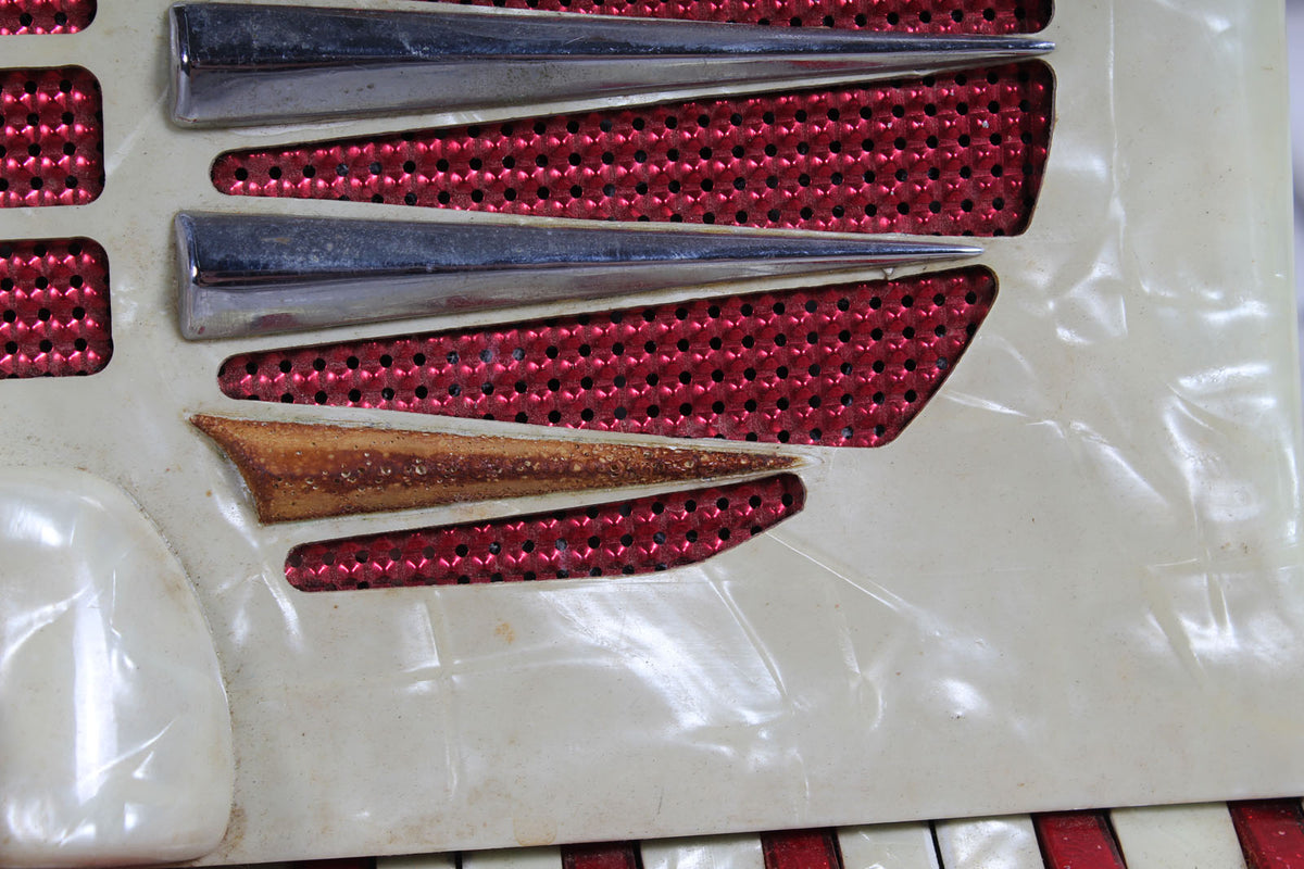 Verona Vintage Candy Stripe Piano Accordion LM 41 120 with Hardshell Case