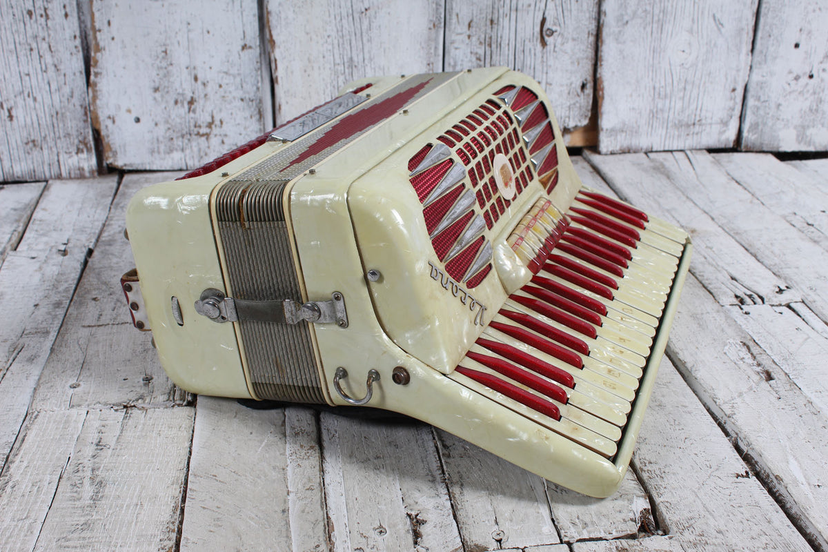Verona Vintage Candy Stripe Piano Accordion LM 41 120 with Hardshell Case