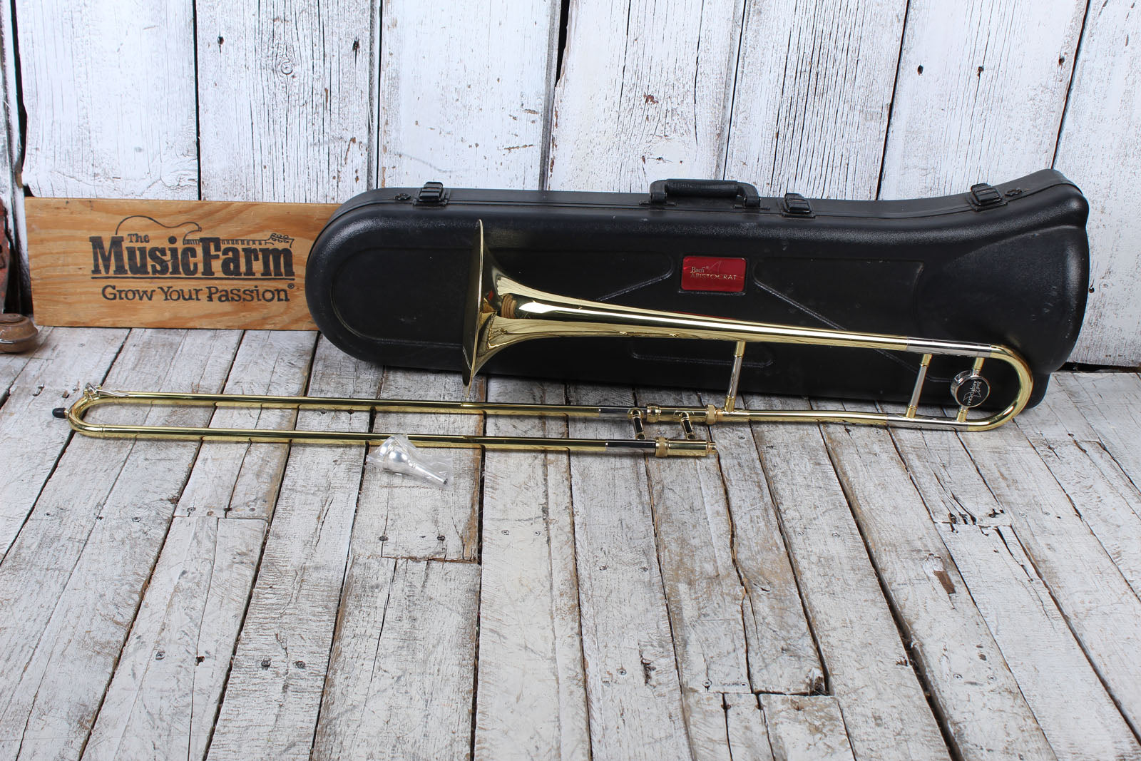 Bach Aristocrat TB600 Tenor Trombone Bb Trombone with Hardshell Case Secondary image
