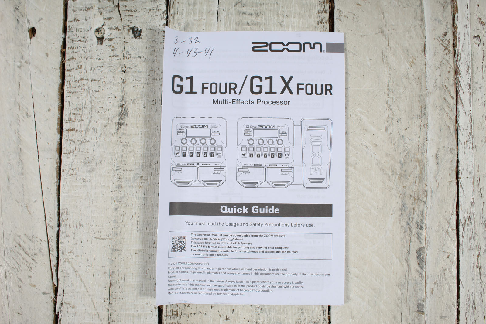 Zoom G1 Four Guitar Multi-Effects Processor with Manual