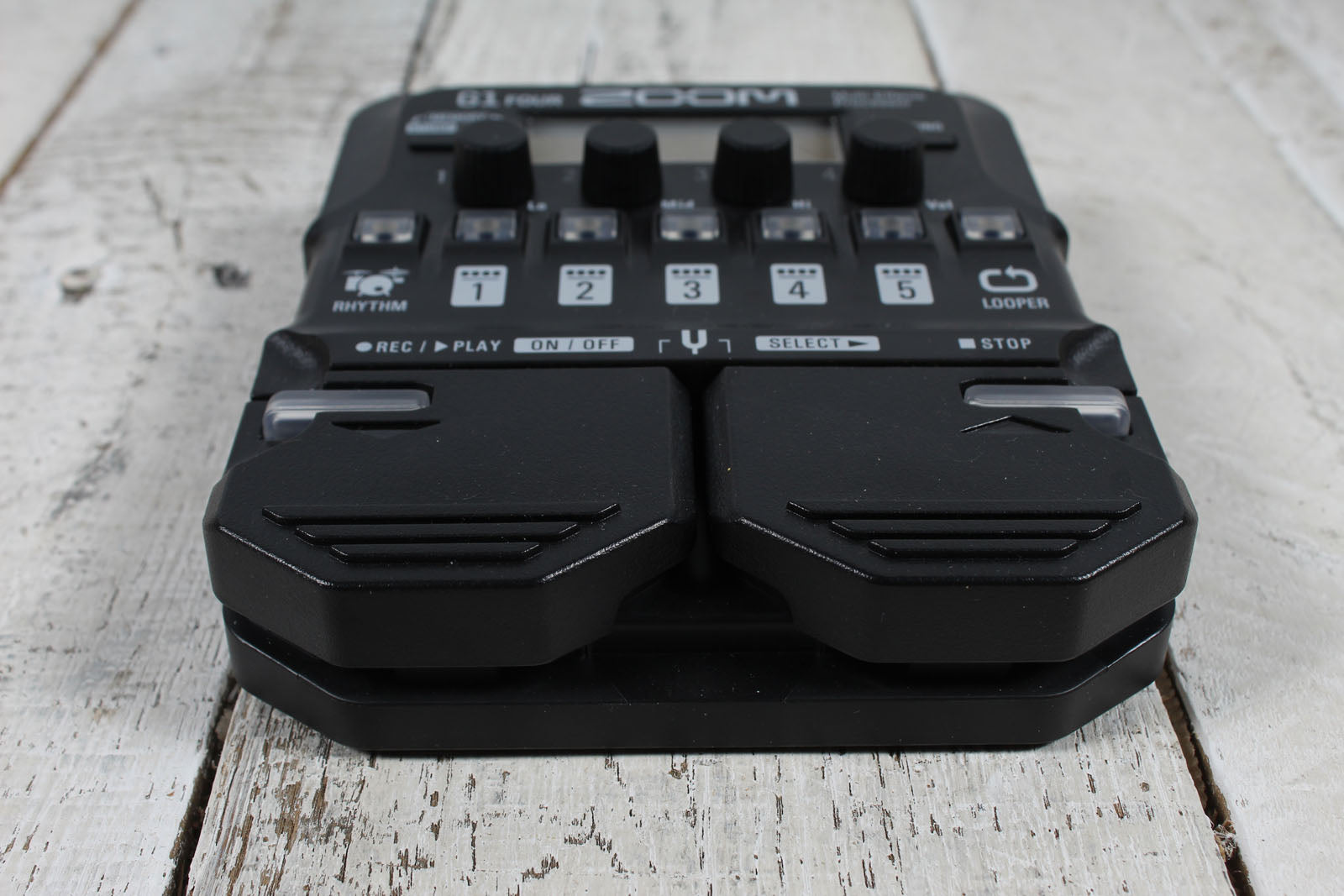 Zoom G1 Four Guitar Multi-Effects Processor with Manual