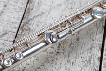 Load image into Gallery viewer, Gemeinhardt 2SP Silver Plated Student Flute Made in the USA with Hardshell Case