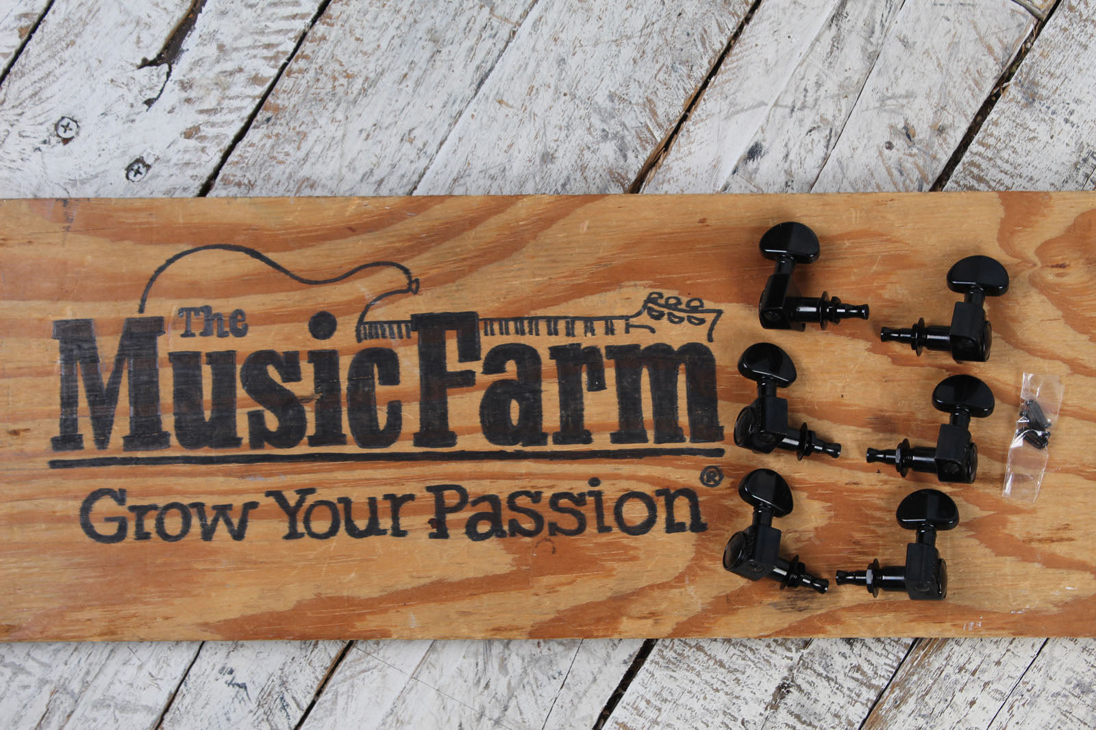 Grover 102-18BC Rotomatic 18:1 3 Per Side Guitar Machine Heads Black Chrome Secondary image