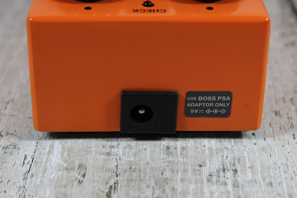 Boss DS-1 Distortion Effects Pedal Electric Guitar and Keyboard Effects Pedal