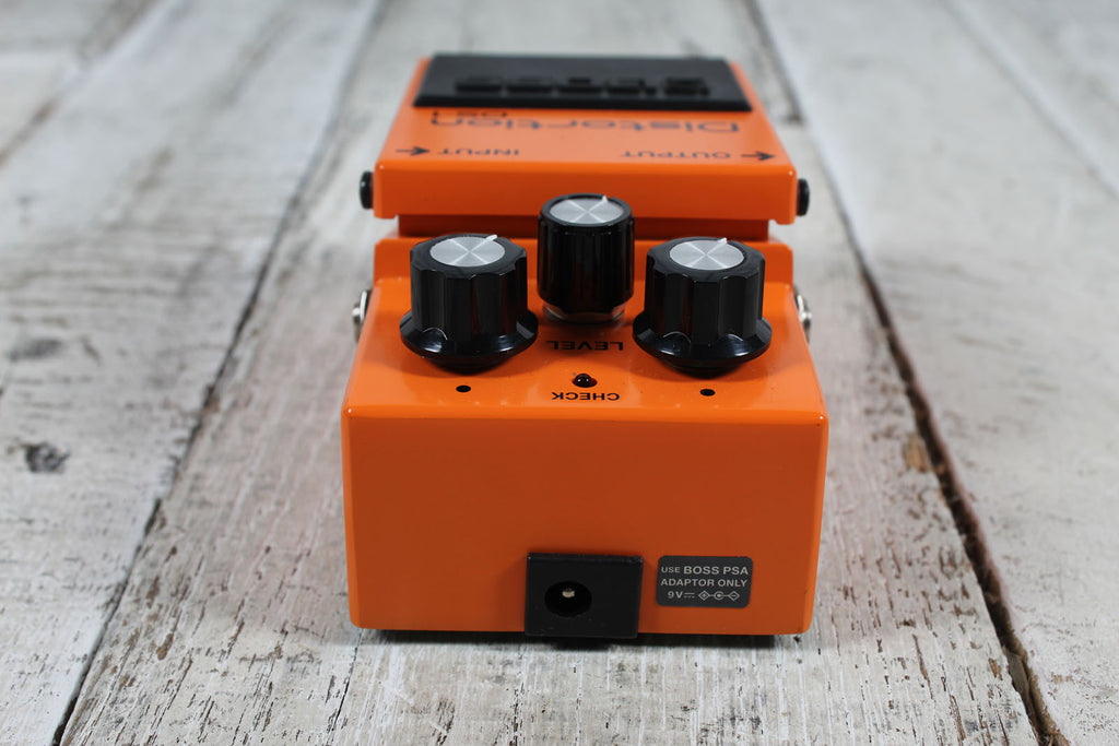 Boss DS-1 Distortion Effects Pedal Electric Guitar and Keyboard Effects Pedal