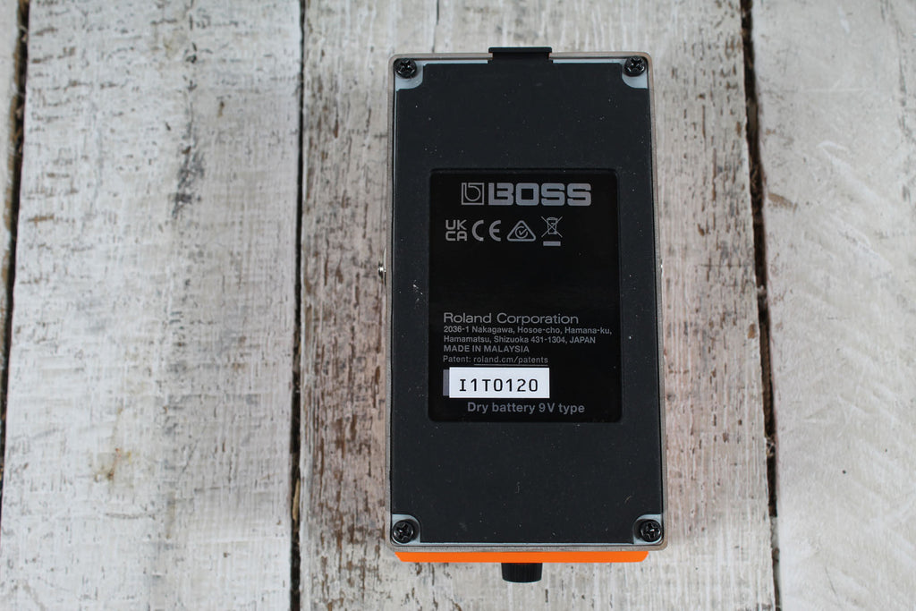 Boss DS-1 Distortion Effects Pedal Electric Guitar and Keyboard Effects Pedal