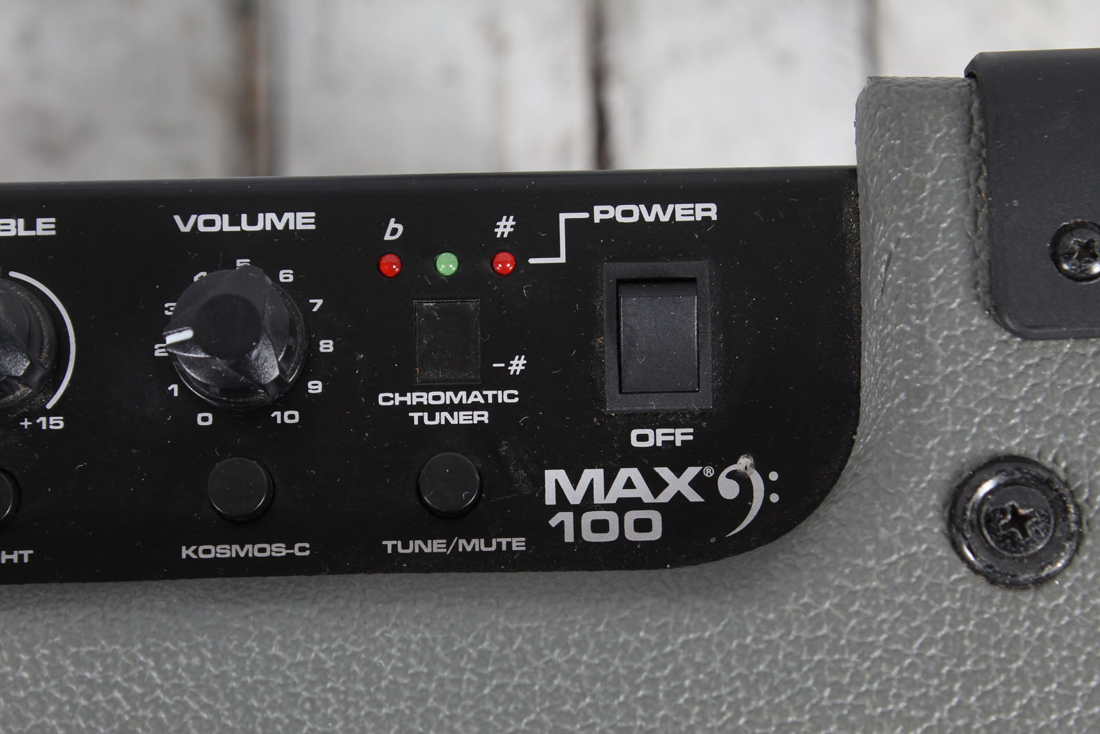 Peavey Max 100 Electric Bass Guitar Amplifier 100 Watt Combo Amp with Footswitch