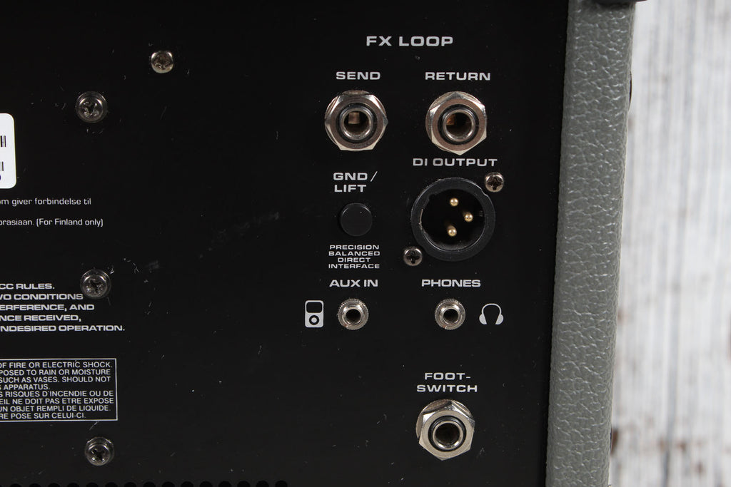 Peavey Max 100 Electric Bass Guitar Amplifier 100 Watt Combo Amp with Footswitch