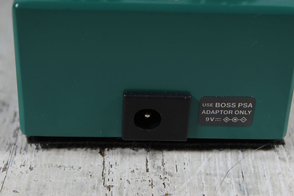 Boss TR-2 Tremolo Pedal Electric Guitar Effects Pedal Vintage Tremolo Effects