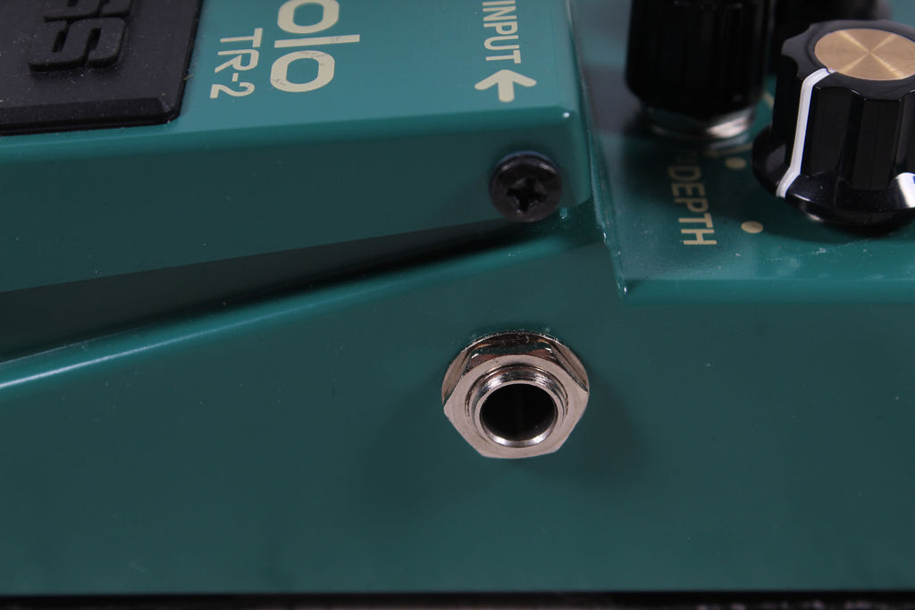 Boss TR-2 Tremolo Pedal Electric Guitar Effects Pedal Vintage Tremolo Effects