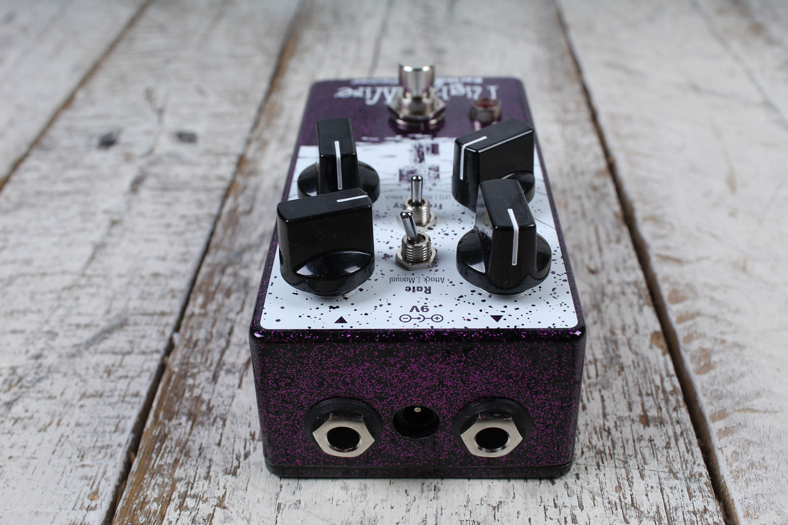 EarthQuaker Night Wire Harmonic Tremolo Electric Guitar Tremolo Effects Pedal