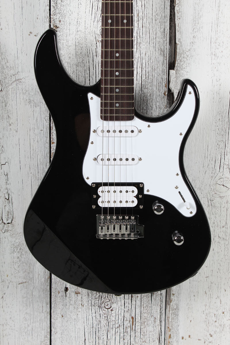 Yamaha PAC112V Double Cut Solid Body Electric Guitar Black Finish Main image
