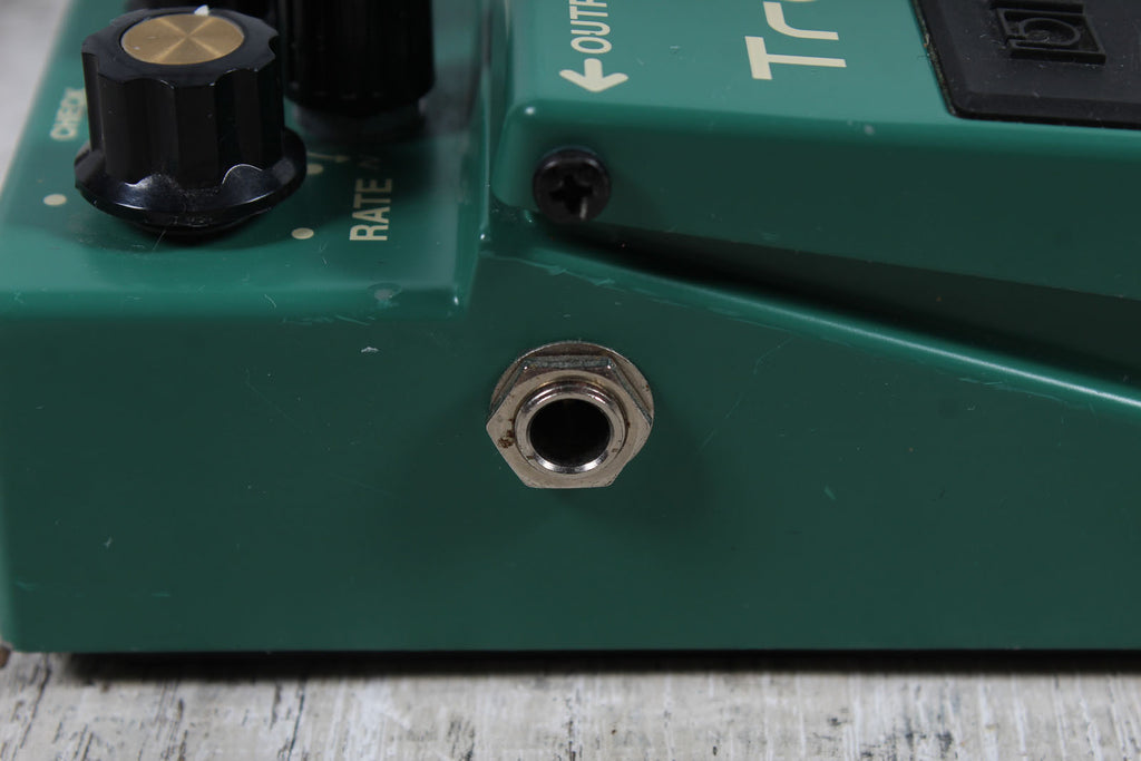 Boss TR-2 Tremolo Pedal Electric Guitar Effects Pedal Vintage Tremolo Effects