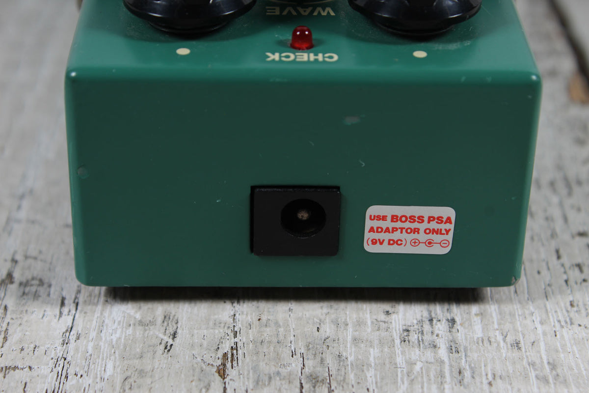 Boss TR-2 Tremolo Pedal Electric Guitar Effects Pedal Vintage Tremolo Effects