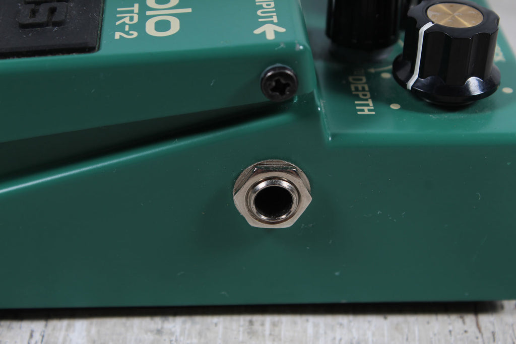 Boss TR-2 Tremolo Pedal Electric Guitar Effects Pedal Vintage Tremolo Effects