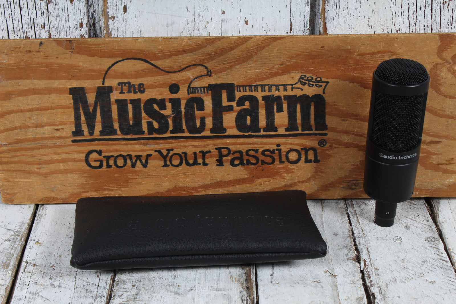 Audio-Technica AT2035 Large Diaphragm Condenser Microphone with Bag Secondary image