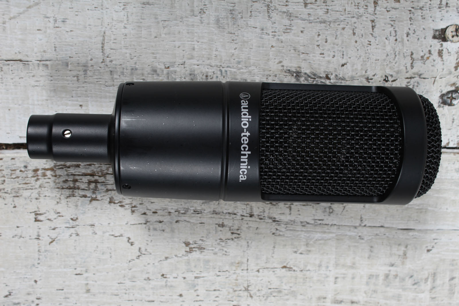 Audio-Technica AT2035 Large Diaphragm Condenser Microphone with Bag Main image