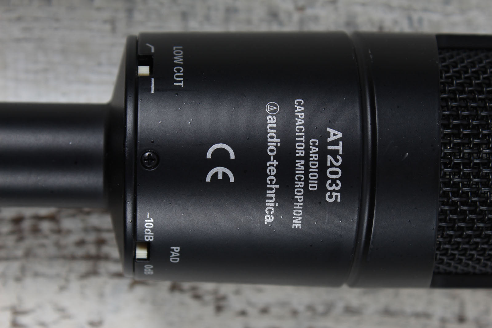 Audio-Technica AT2035 Large Diaphragm Condenser Microphone with Bag