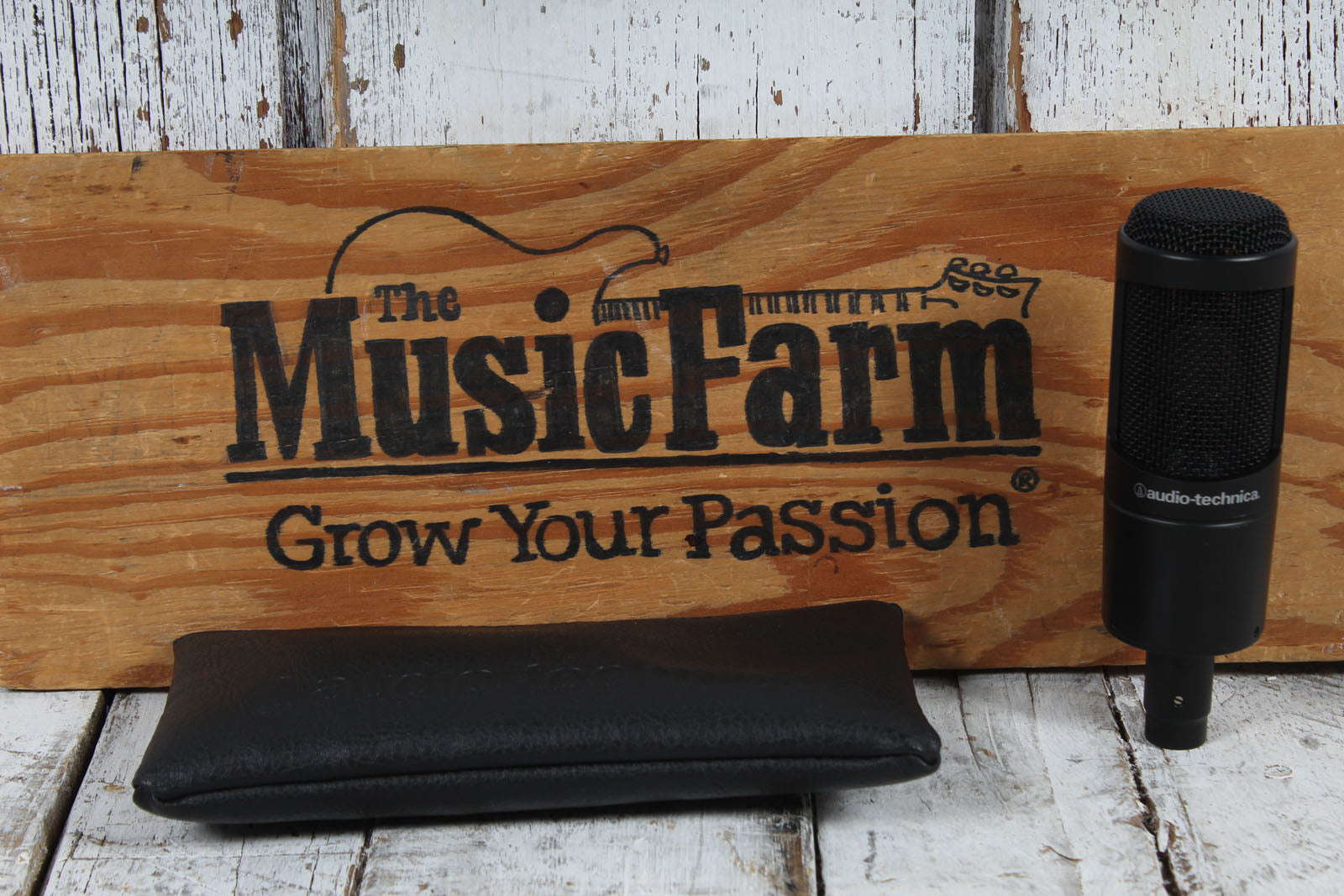 Audio-Technica AT2035 Large Diaphragm Condenser Microphone with Bag Secondary image