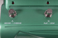 Load image into Gallery viewer, Line 6 DL4 V1 Delay Modeler Pedal Electric Guitar Delay Effects Pedal