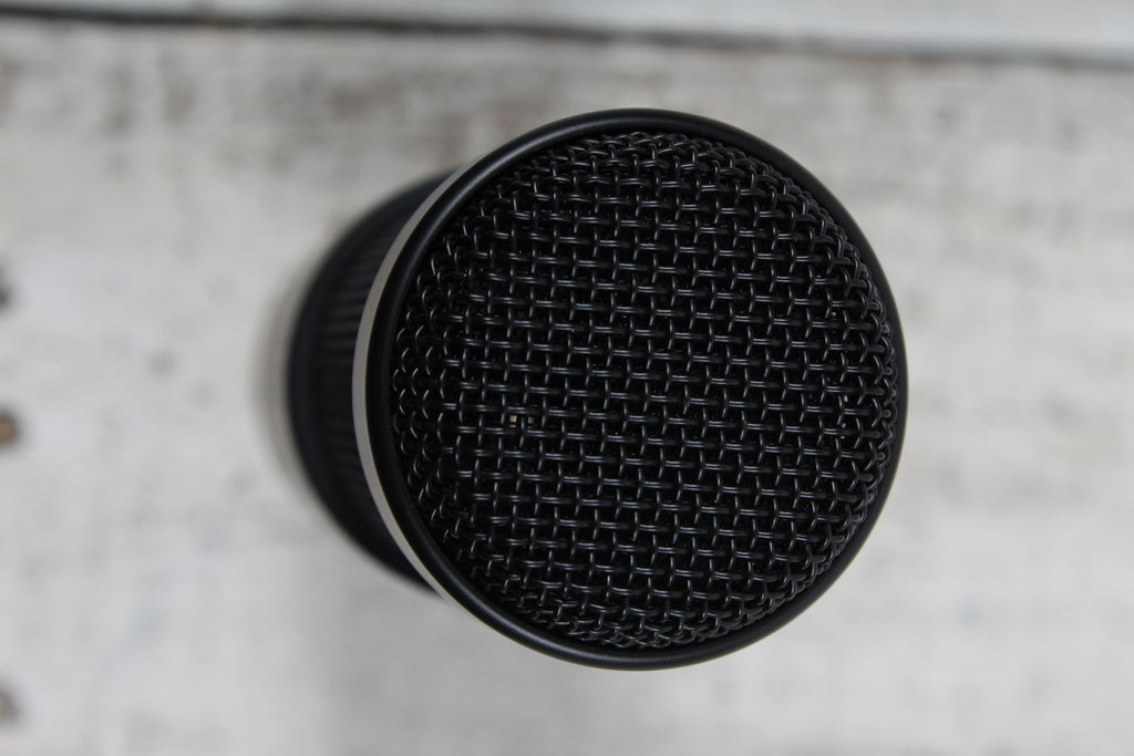 Audio-Technica AT2035 Large Diaphragm Condenser Microphone with Bag