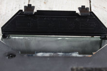 Load image into Gallery viewer, Line 6 DL4 V1 Delay Modeler Pedal Electric Guitar Delay Effects Pedal