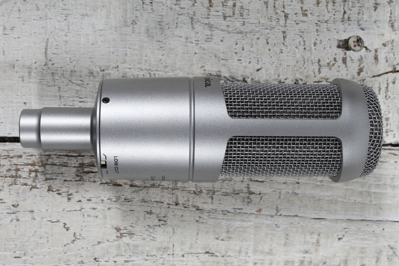 Audio-Technica AT3035 Large Diaphragm Cardioid Condenser Microphone with Case