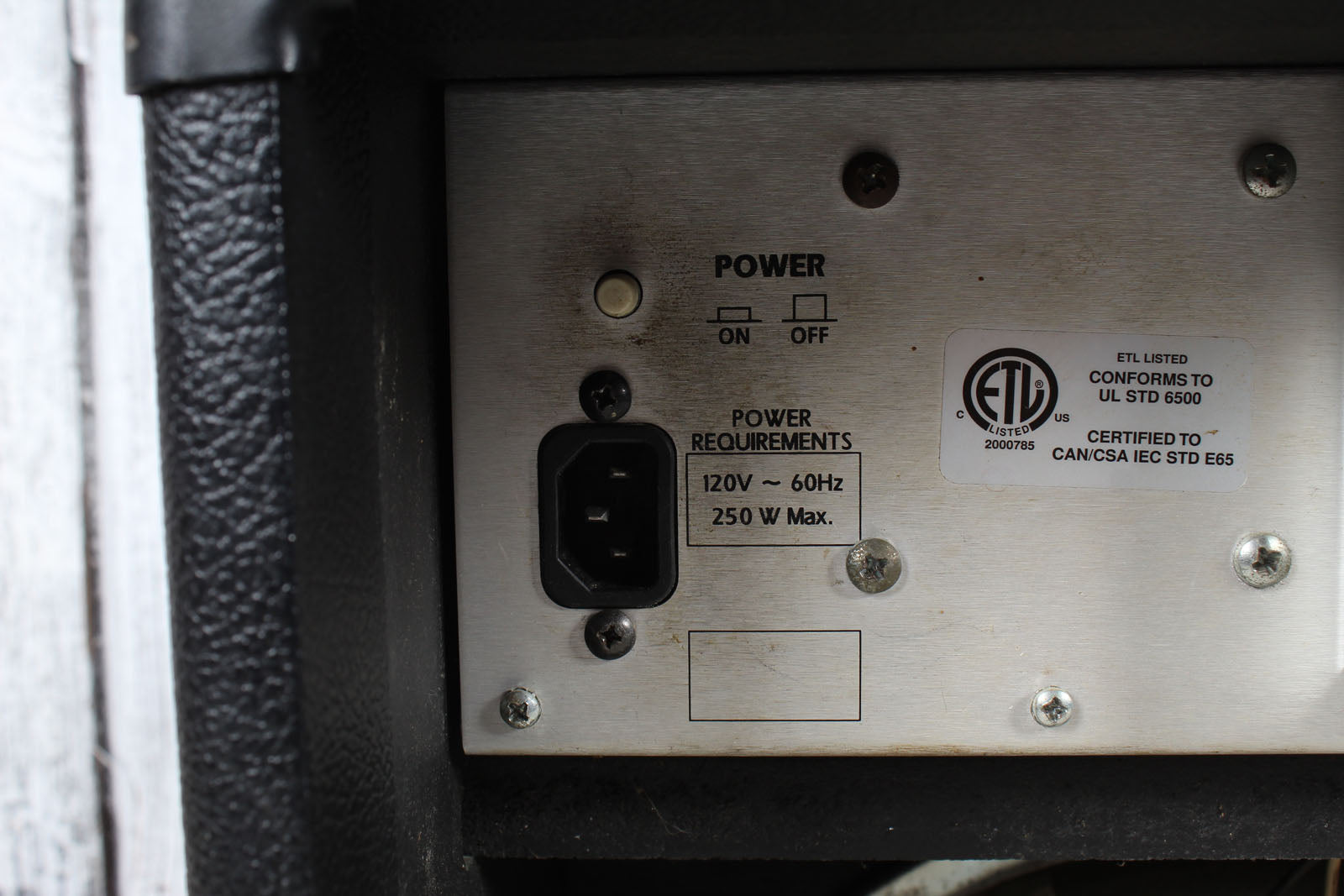 Line 6 AX2 212 Electric Guitar Amplifier 100 Watt 2 x 12 Solid State Combo Amp