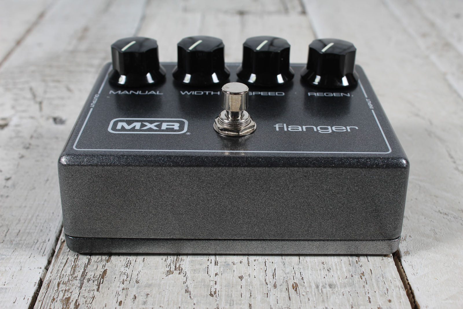 MXR M117R Flanger Pedal Electric Guitar Flanger Effects Pedal with Power Supply