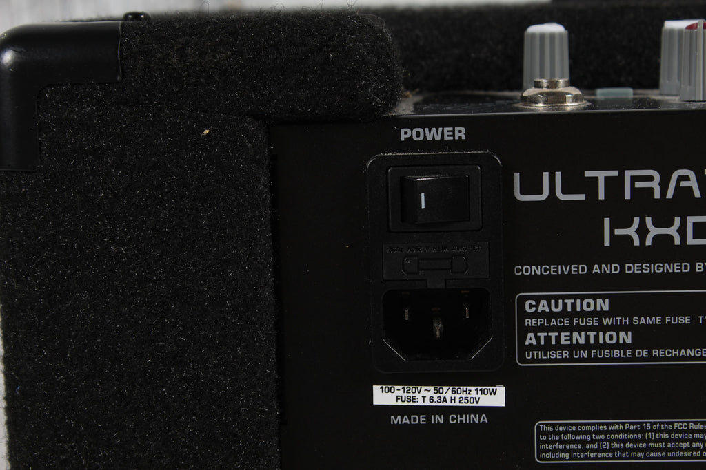 Behringer Ultratone KXD15 Keyboard Amplifier with 4 Channel Mixer 600 Watt Amp