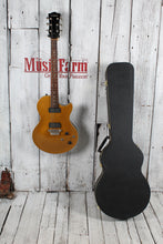 Load image into Gallery viewer, Vox 2010's SSC-33 Gold Top Single Cut Electric Guitar with Hardshell Case