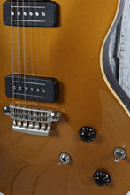 Load image into Gallery viewer, Vox 2010's SSC-33 Gold Top Single Cut Electric Guitar with Hardshell Case