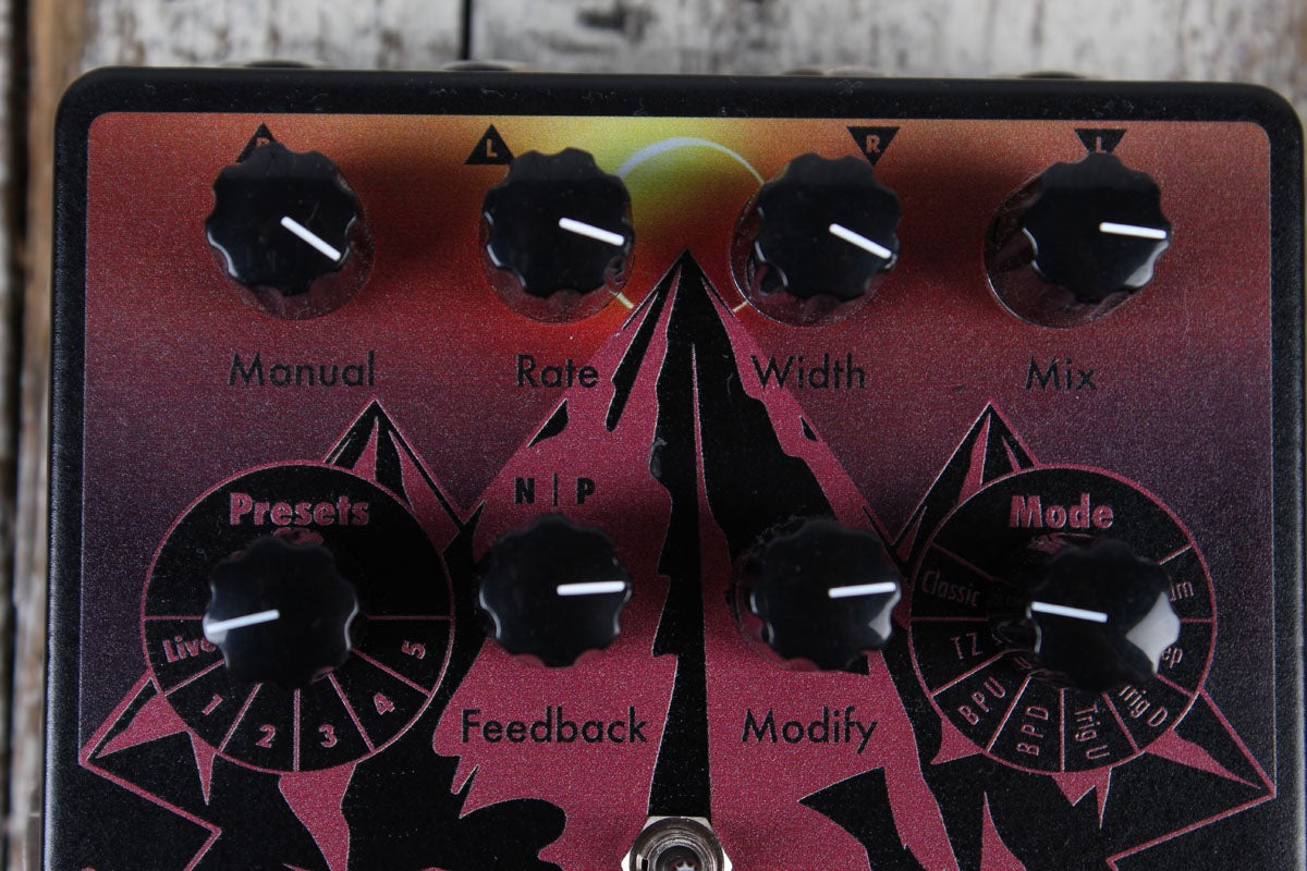 EarthQuaker Pyramids Stereo Solar Eclipse Flanger Electric Guitar Effects Pedal