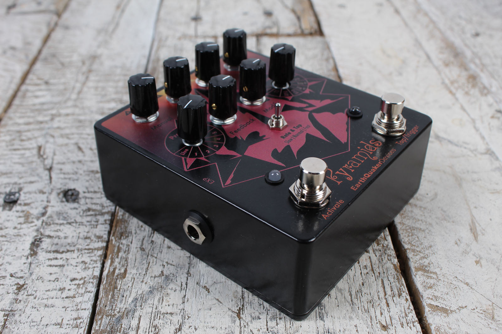 EarthQuaker Pyramids Stereo Solar Eclipse Flanger Electric Guitar Effects Pedal