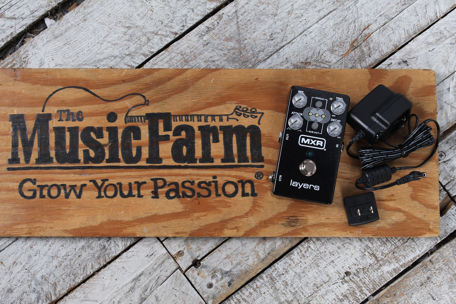 MXR M307 Layers Pedal Harmonic Sustain Electric Guitar Effects Pedal Secondary image