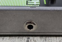 Load image into Gallery viewer, Electro-Harmonix HumDebugger Pedal Electric Guitar Hum Eliminator Effects Pedal