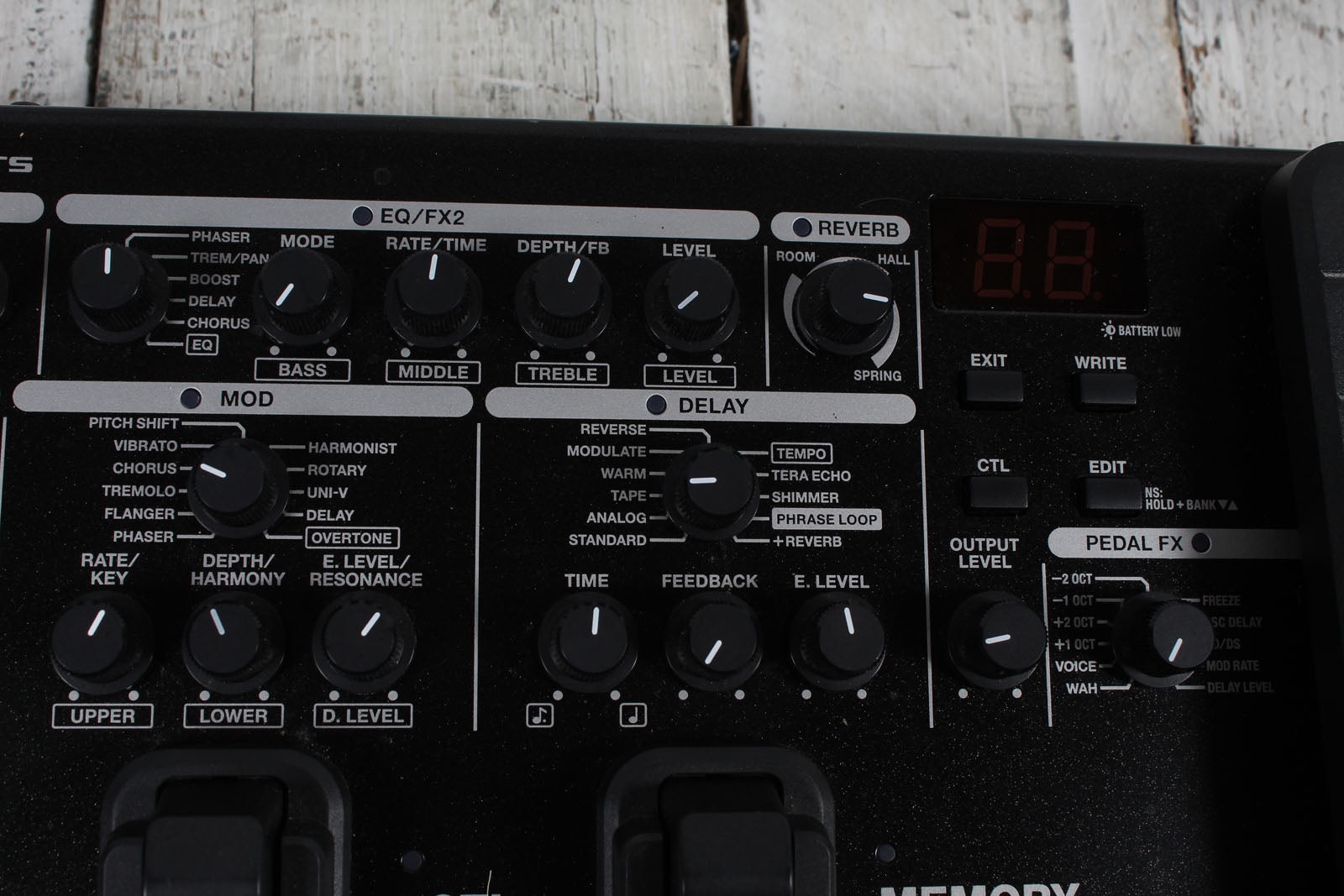 Boss ME-90 Multi Effects Electric Guitar Effects & Expression Pedal with Gig Bag