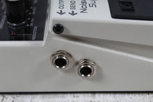 Load image into Gallery viewer, Boss NS-2 Noise Suppressor Pedal Electric Guitar Suppressor/Gate Effects Pedal