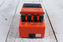 Load image into Gallery viewer, Boss MD-2 Mega Distortion Pedal Electric Guitar Distortion Effects Pedal