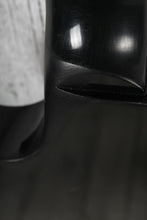 Load image into Gallery viewer, Gibson 2008 Les Paul Studio Electric Guitar Ebony Finish with Hardshell Case