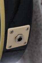 Load image into Gallery viewer, Epiphone 2011 Les Paul Standard Electric Guitar Ebony Finish with Gig Bag