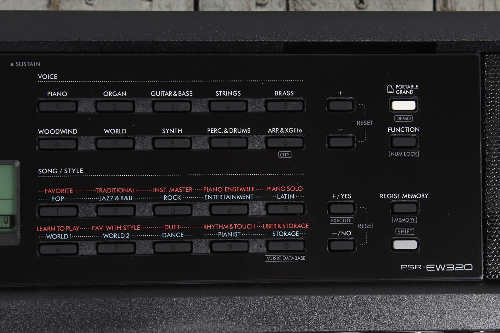 Yamaha PSR-EW320 Keyboard 76 Key Portable Keyboard with Power Supply