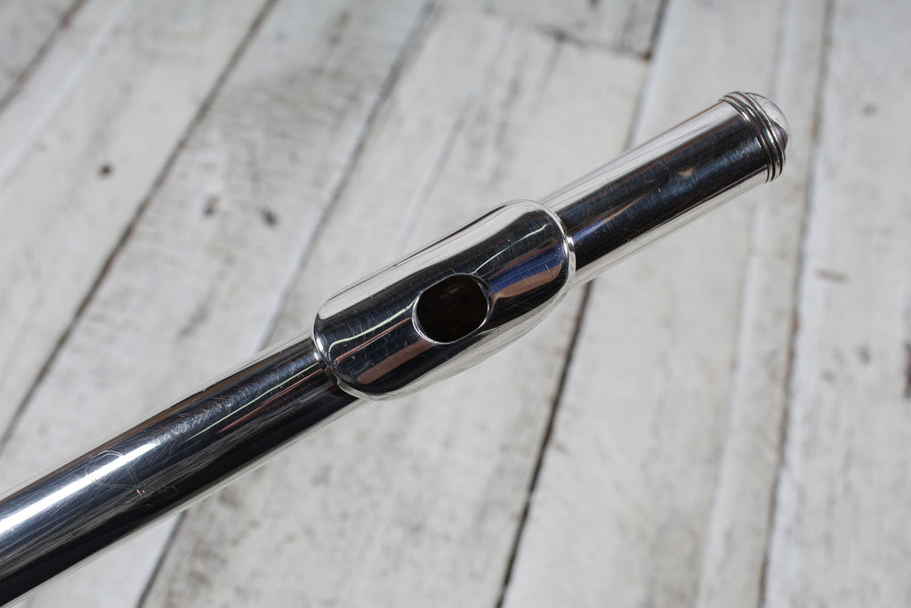 Armstrong Student Model 104 Closed Hole Silver Plated Flute with Hardshell Case